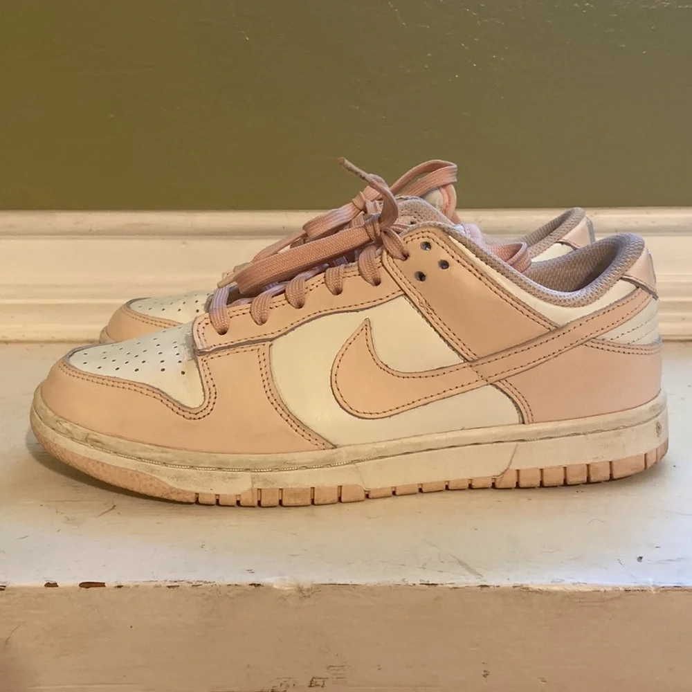 COPY - Wmns Nike dunk Low orange Pearl